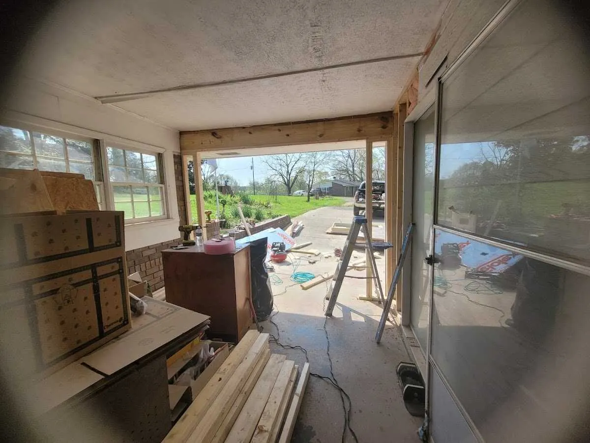 Air movers and dehumidifier for Water Mitigation Services in Waihee-Waiehu